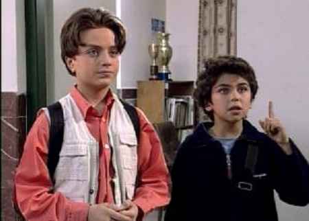 بیوگرافی پوریا ابراهیم پور بازیگر سریال ۱۰۱ راه برای ذله کردن پدر و مادرها