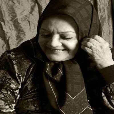 ایا شهلا ریاحی زنده است