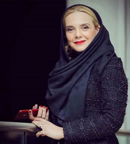 پرند زاهدی بیوگرافی کامل