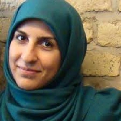 زهرا تخشید کیست